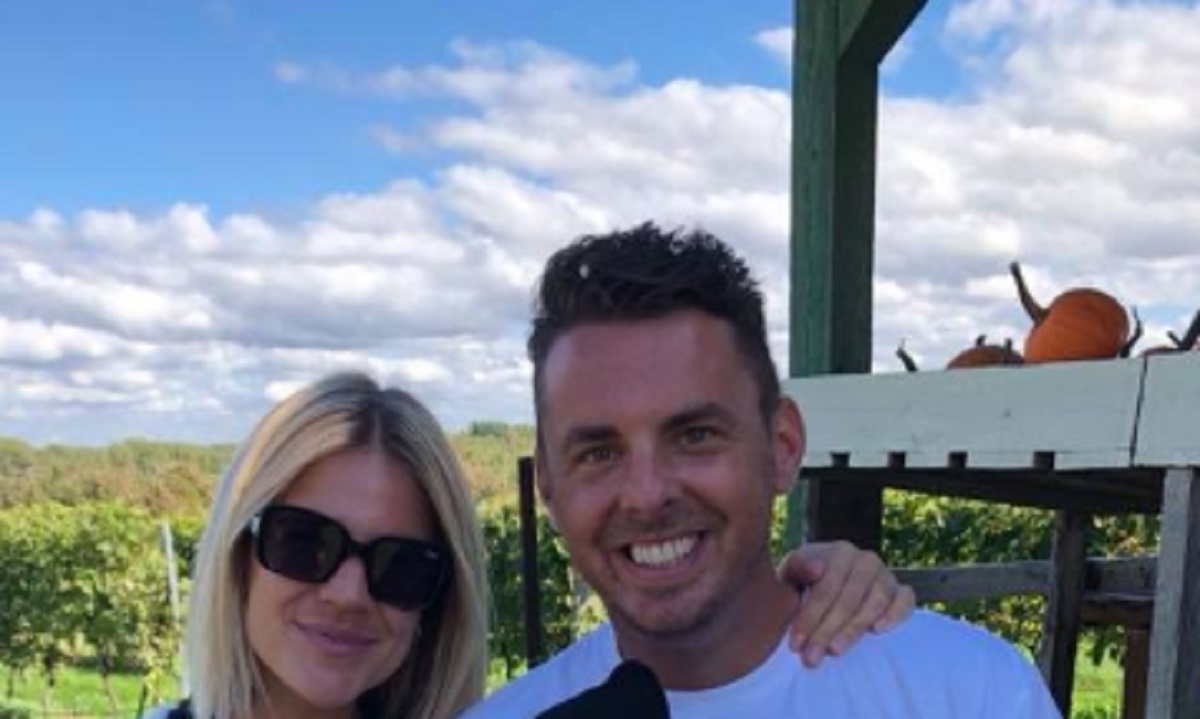 Nouvellement papa, Philippe Bond partage une toute premi�re photo de famille...