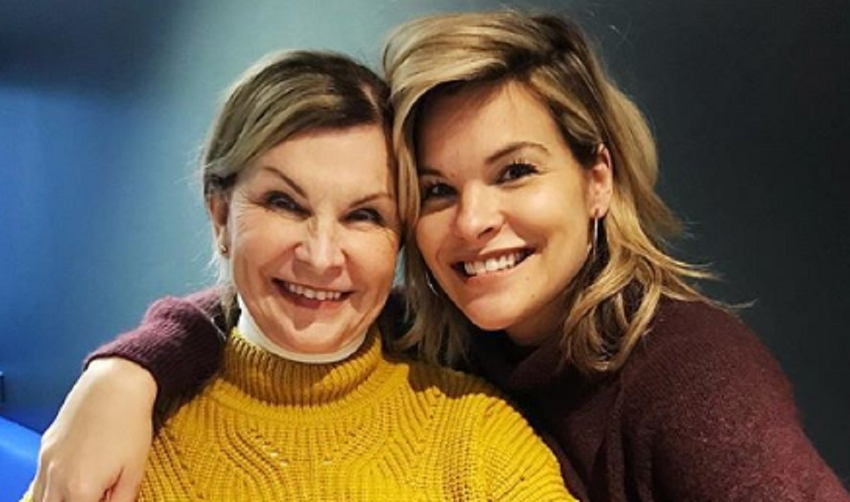 Kim Rusk publie une photo d'elle de sa fille et de sa m�re qui vous charmera