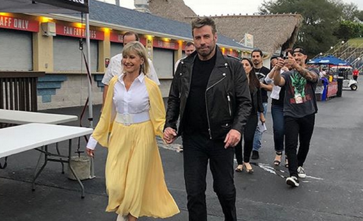 41 ans aprs la sortie du film, Olivia Newton-John et John Travolta enfilent leurs habits de Grease