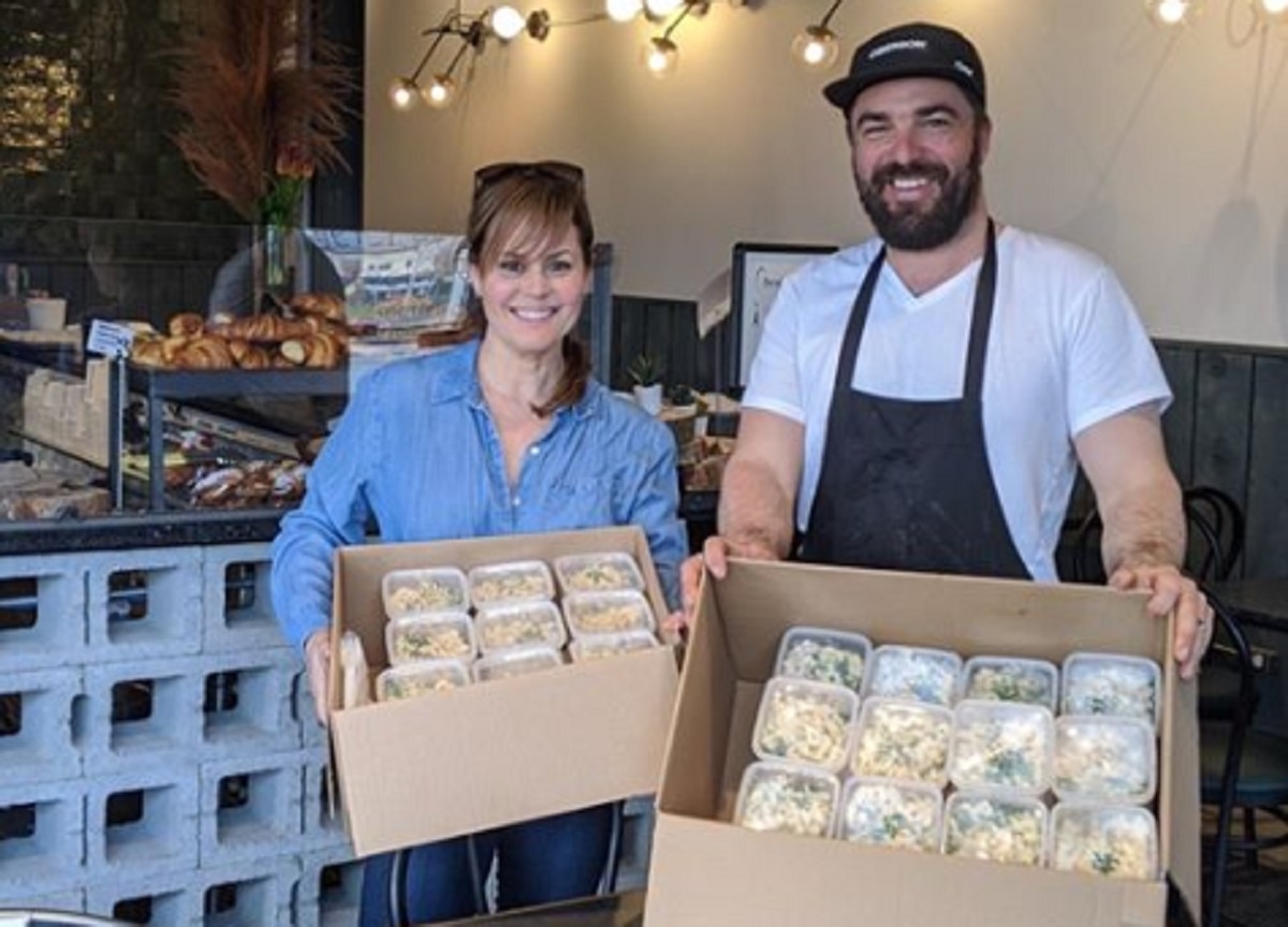 Patricia Paquin et Louis-Franois Marcotte nourrissent les travailleurs du milieu de la sant dans leur caf